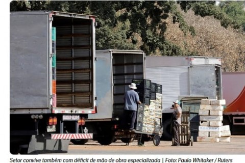 Transportadoras de Minas Gerais podem entrar em colapso, alerta Setcemg