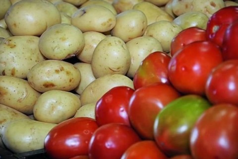 Preços de hortaliças recuam em Minas, diz Emater; destaque para cenoura, batata e tomate